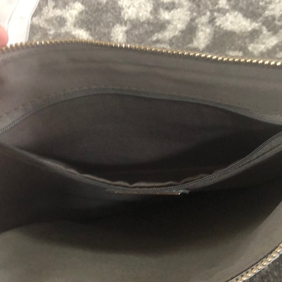 Grey Snakeskin Look Clutch Handbag Purse w Tassel NWT - Picture 6 of 9